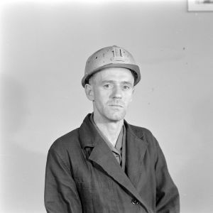 skany izba regionalna sredni format - kopalnia-2135