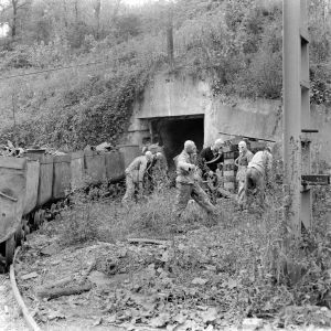 skany izba regionalna sredni format - kopalnia-669