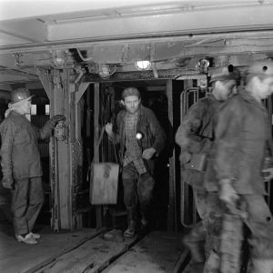 skany izba regionalna sredni format - kopalnia-2155