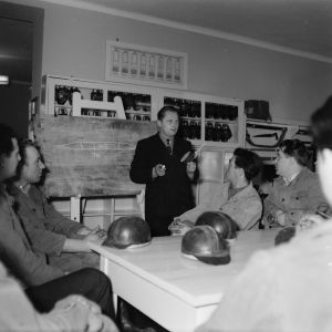 skany izba regionalna sredni format - kopalnia-200