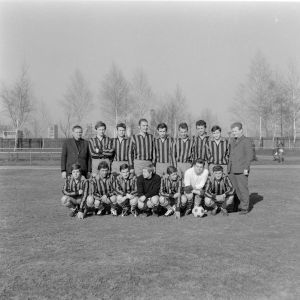 skany izba regionalna sredni format - kopalnia-1970