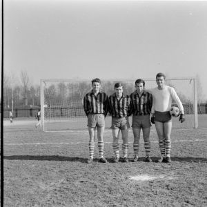 skany izba regionalna sredni format - kopalnia-1976