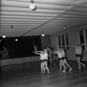 skany izba regionalna sredni format - kopalnia-1964